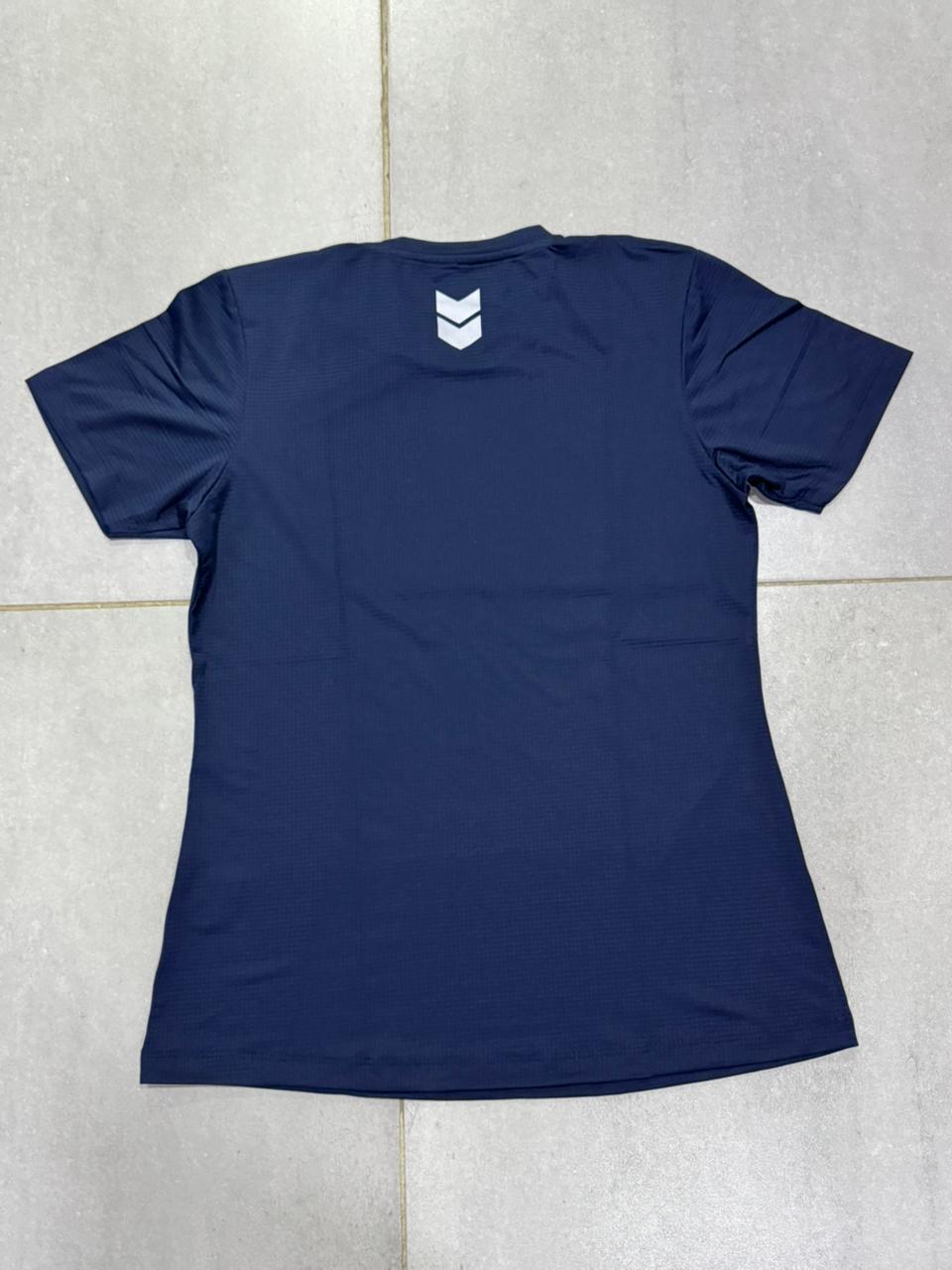 Camisetas Basic Aston