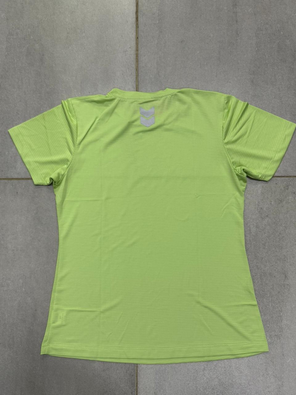 Camisetas Basic Aston