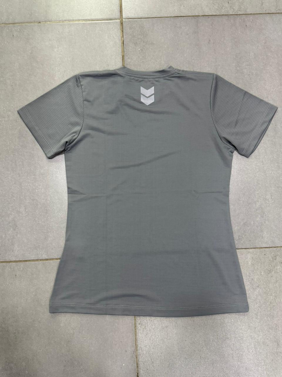 Camisetas Basic Aston